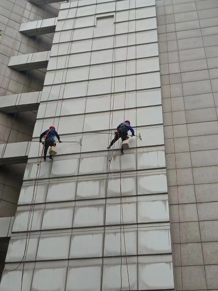 井研高空外墙清洗